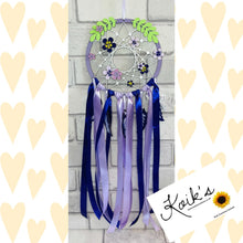 Load image into Gallery viewer, Hand Painted Wooden Dreamcatcher - Flower 4
