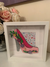 Load image into Gallery viewer, Handmade personalised Frame - Pink Shoe
